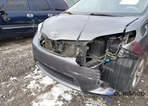 2014 Toyota Sienna Le V6 8 Passenger from USA, damaged, VIN 5TDKK3DC1ES444825